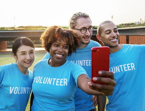 fb体育电脑版-凯恩·瑞安：在场上不断完善自我，逐渐成为全黑队的不可或缺球员