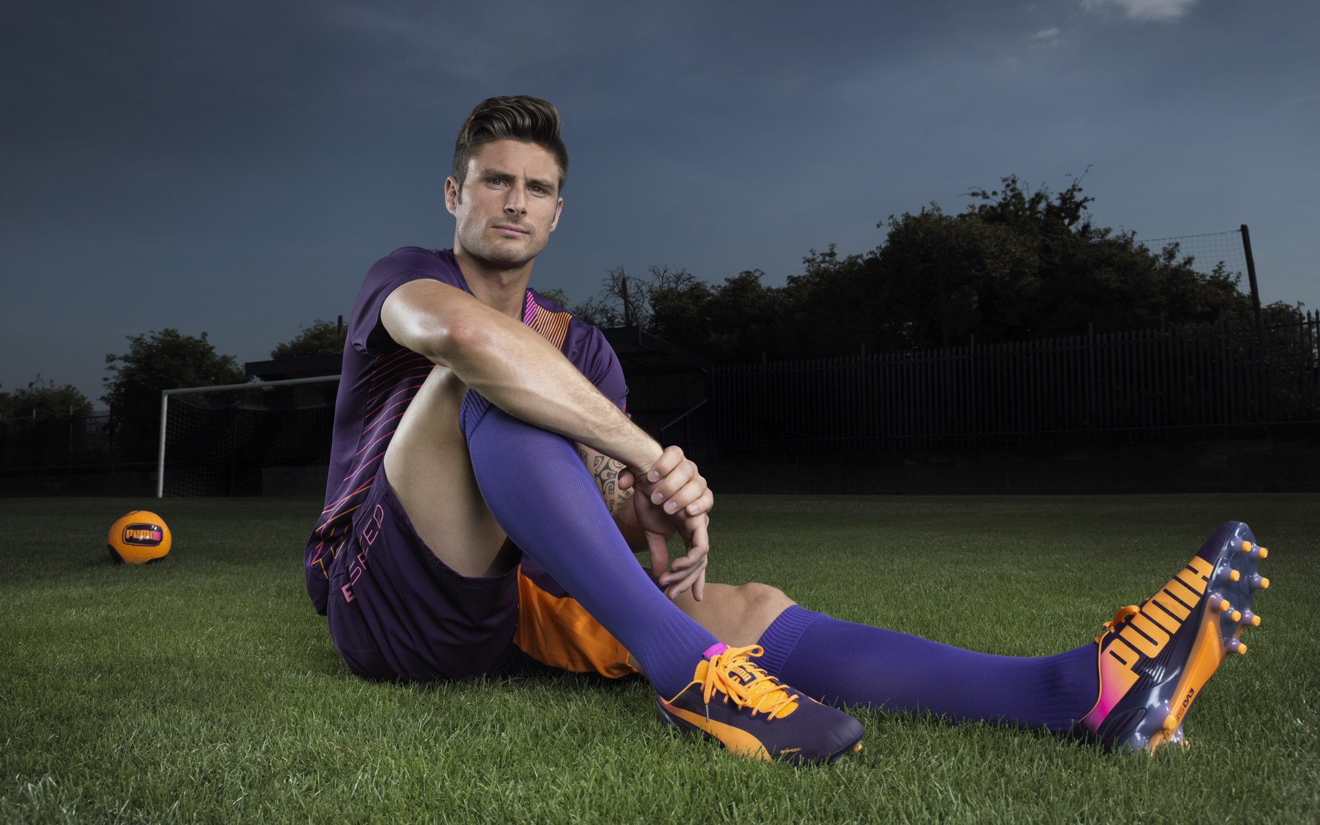 fb体育首页-德甲冠军争夺：豪强决斗的焦点已聚集，德甲榜首大战