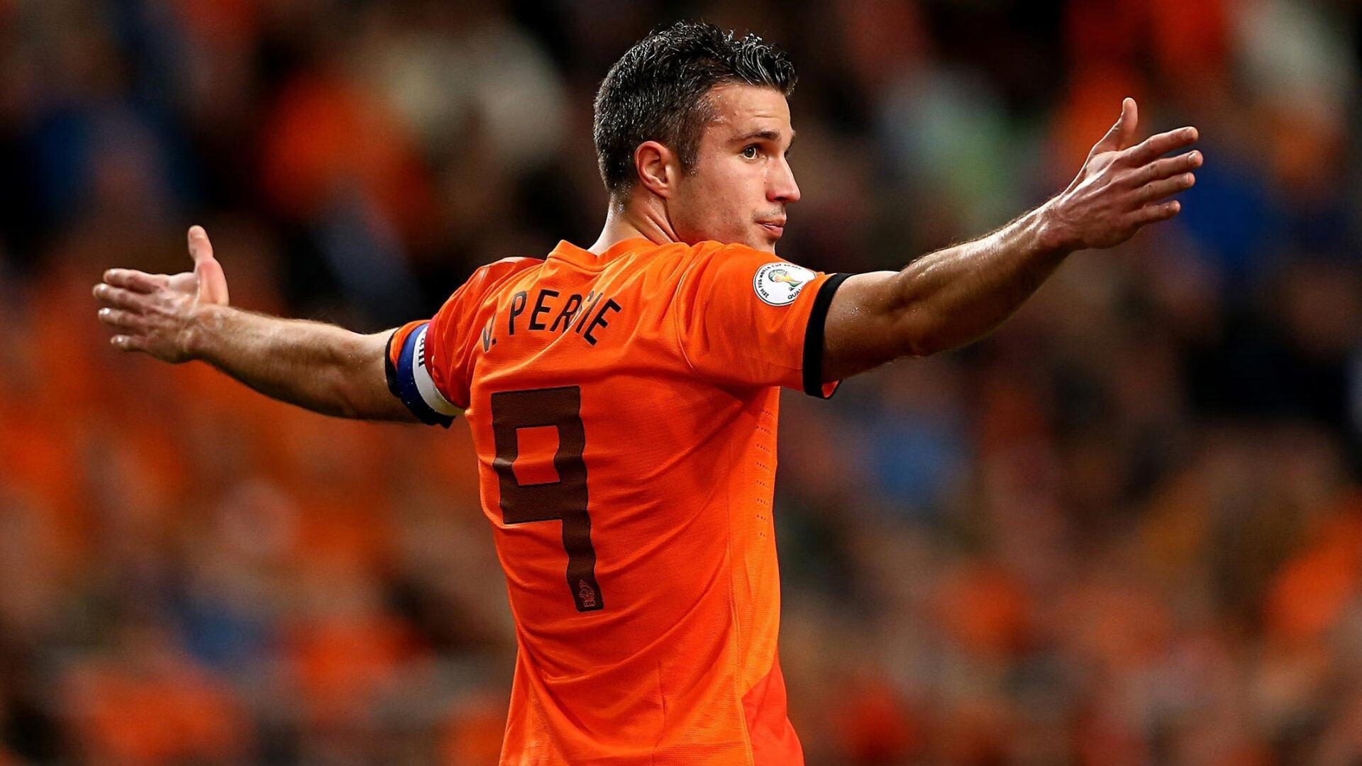 fb体育网站-巴萨引进新锋霸，冲击双冠目标，那些年巴萨走过的神锋